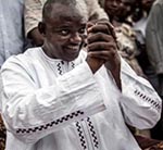 یک کارمند فروشگاه در لندن رئیس‌جمهوری  گامبیا شد